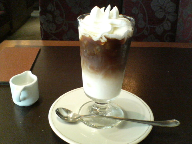 `E.@_JtF g} CAFE LANDTMANN