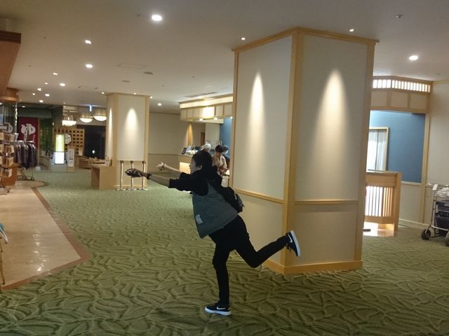 ł͂ƂĂYŐłBv킸т̃|[Y()B_Ohze