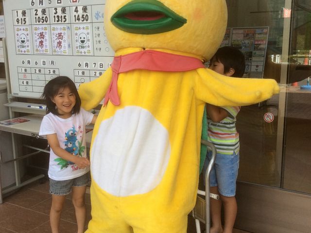 ����L�����N�^�H_���̉w�@������