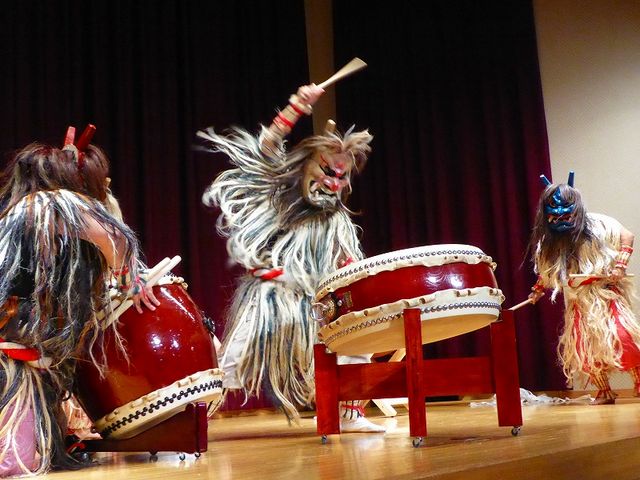 �i�}�n�Q�ӂꂠ�����ۃ��C�u_�j������𗬉�ٌܕ�