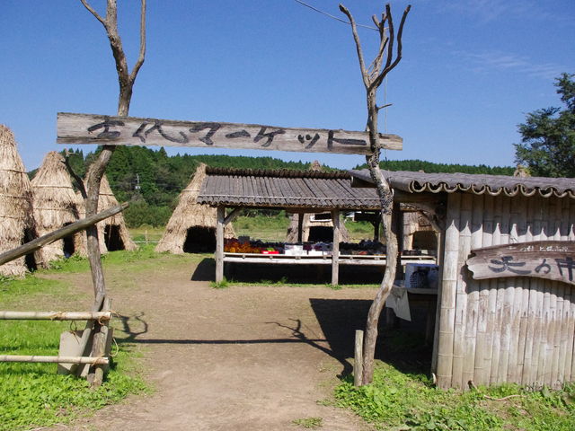 �R�X���X�J�ԃV�[�Y�����͌Ñ�}�[�P�b�g�i�n��������ؔ̔��j�I�[�v��_��ꍂ��