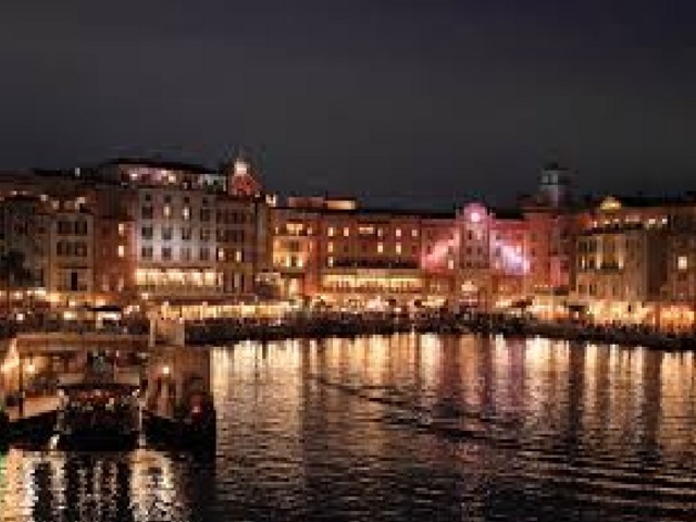 ��i_�����f�B�Y�j�[�V�[(R)