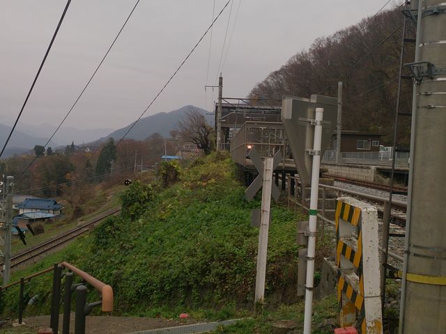 JR�H�̉w�B�������X�C�b�`�o�b�N�̉w�ł��B_�H��