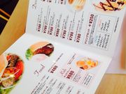 ̃pP[LX Cafe de Souvenir iJtF XFj[j̓eʐ^2