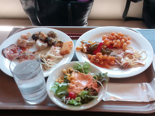 �Ɠ����I�񂾗���_���S�O�����h�t���b�T�����x�C�L��