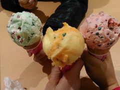 nozo����̃T�[�e�B�����A�C�X�N���[���C�g�[���[�J�h�[�ԓc�X�i31 Baskin-Robbins�j�ւ̓��e�ʐ^1