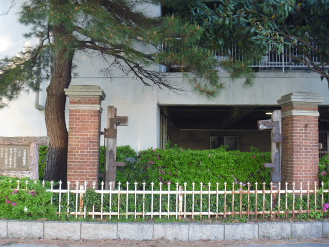nb823-Toyohashi 18th Foot Soldier Gate 歩兵第十八連隊 営門
