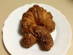 悵THE CITY BAKERY Otgւ̓eʐ^1