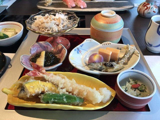 낢ȎނƂ̃`_ؑ]H X