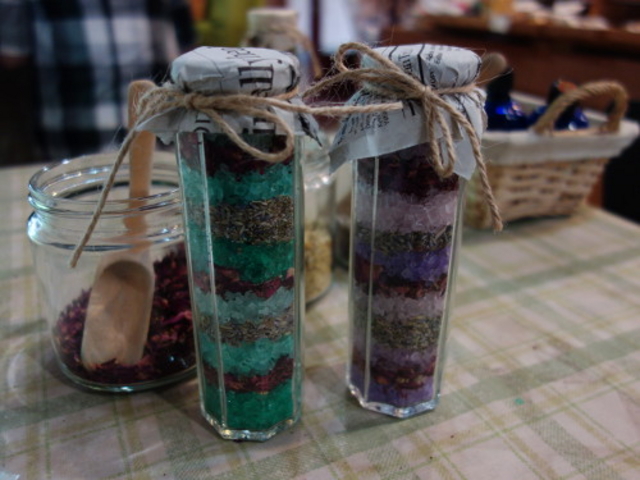 `I1{̓v[gŊ΂܂B_ߐ{HERBLs