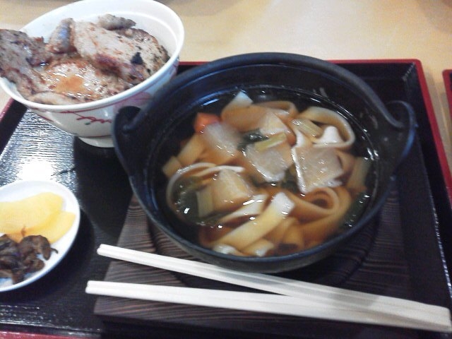 ���X�ؘ��Ƃ��ǂ�̃Z�b�g_���̉w ������