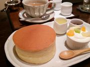 HirotanCAFE SALON SONJIN̓eʐ^1