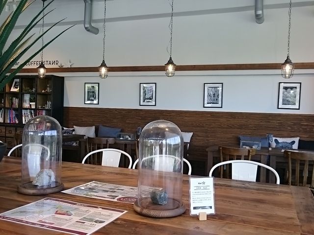 �������ȃJ�t�F������܂�_�H�g��J���X�g�W�]��