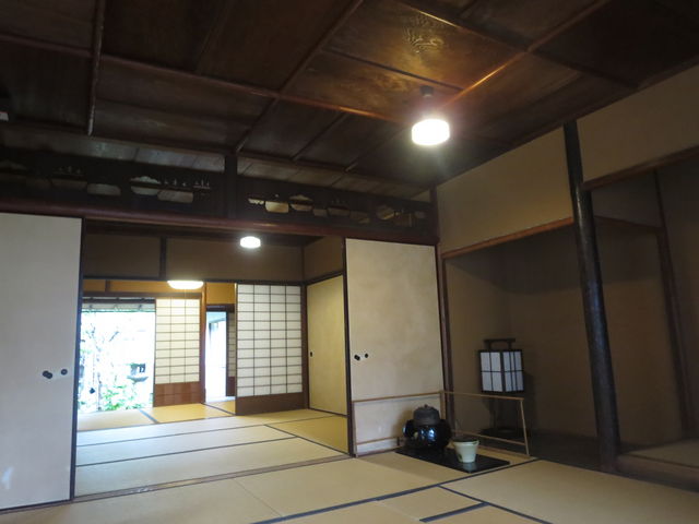 �ꉮ���͍L���A����������܂��B
���s�̗���Ƃ̗R������Ƃ���̎ʂ��������ł��B_�ɐ��͍菤�l��