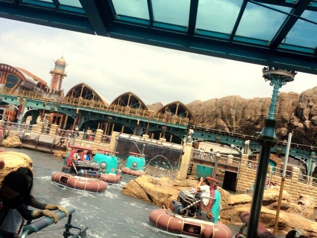 �Ăɍs���Ɨ������I_�����f�B�Y�j�[�V�[(R)