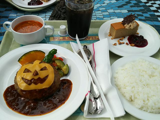 �n���E�B�����j���[_�v���U�p�r���I���E���X�g����