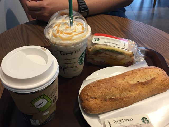 �t�B���[�l_�X�^�[�o�b�N�X�E�R�[�q�[ �K���T���V�p�[�N�X