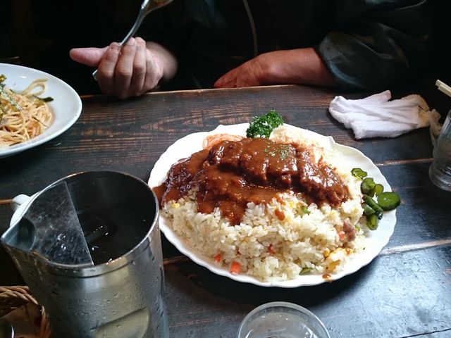 stB
₽Ă̗ʂB
̎ʐ^݂Ăst߂鎩M邩͂_bV ԊX