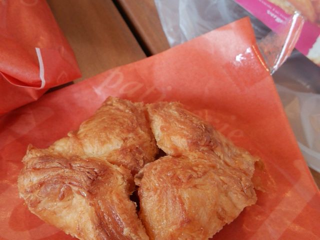 ԃTNTN̎lpHׂꂽEEE_peBX[ FWF