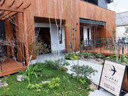 ڂ炳̃coJtF PIZZA&RESTAURANT̓eʐ^7