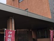 ЂƂ݂̈ɓsjق̓eʐ^1