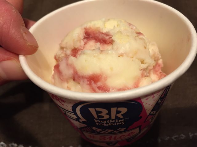ストロベリーチーズケーキ_サーティワンアイスクリーム・東京ドームシティラクーア店