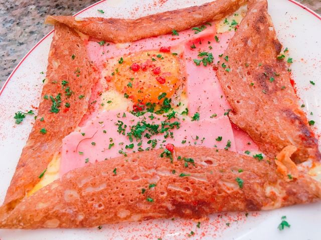 YUI����̃K���b�g���A Galettoria�̓��e�ʐ^1