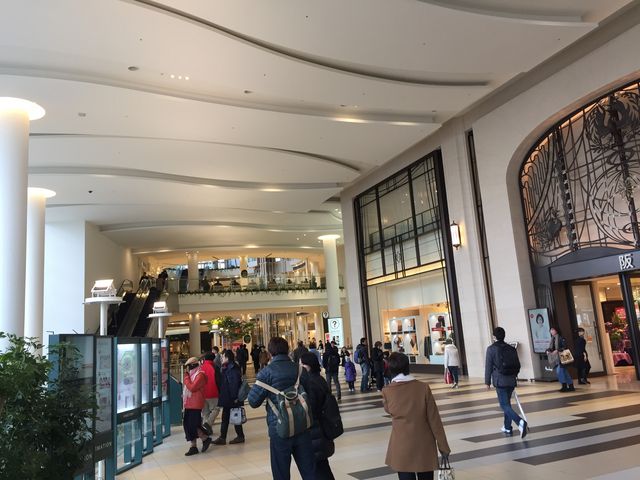 �Z�[���œ��킢�܂�_��}���{�K�[�f���Y