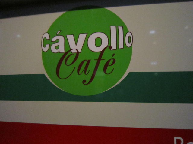 ܂ȂCavollo Cafe L{JtF̓eʐ^2