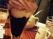 ~ÑqR[q[ ɒO܂X̓eʐ^1