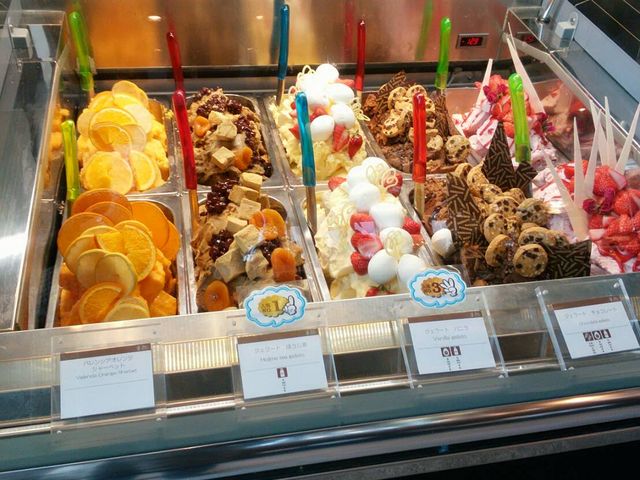 �r���b�t�F�A�A�C�X�N���[��_���É��v�����X�z�e���@�X�J�C�^���[