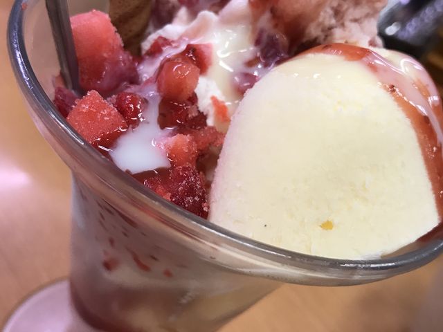 Ԍ̃LbgJbgptF_XV[ ɒOrqX