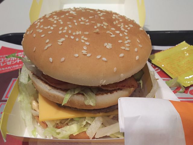 �r�b�O�}�b�N�x�[�R��_�}�N�h�i���h��C��g�w�������X�iMcDonald�fs�j