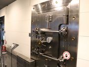 E102̓{sMxXZق̓eʐ^3