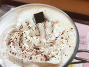 keik����̃J�t�F�E�h�E�N���G���{���X�̓��e�ʐ^1