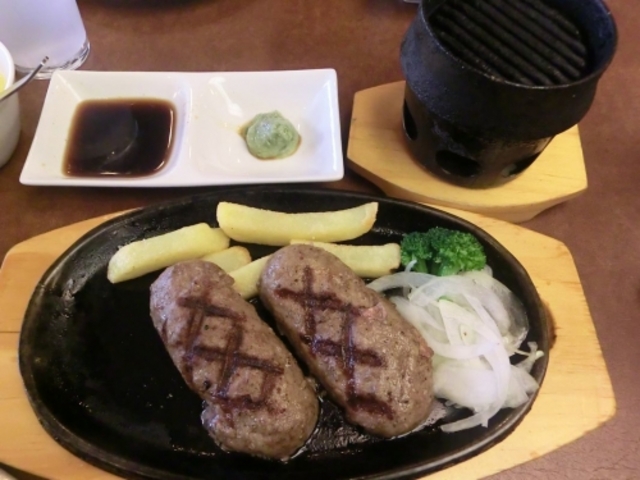 т񂳂̃rbO{[C RX̓eʐ^3