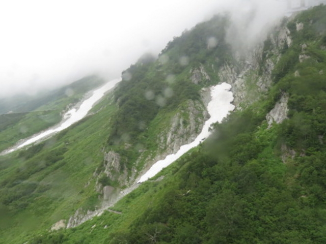 �����΂ւ̍s���͉J�͖����������A���[�v�G�[�ɏ�Ԍ�V�󂪕���A�����ł͖��ŉ��������Ȃ��Ȃ��Ă����B_��ϕ�