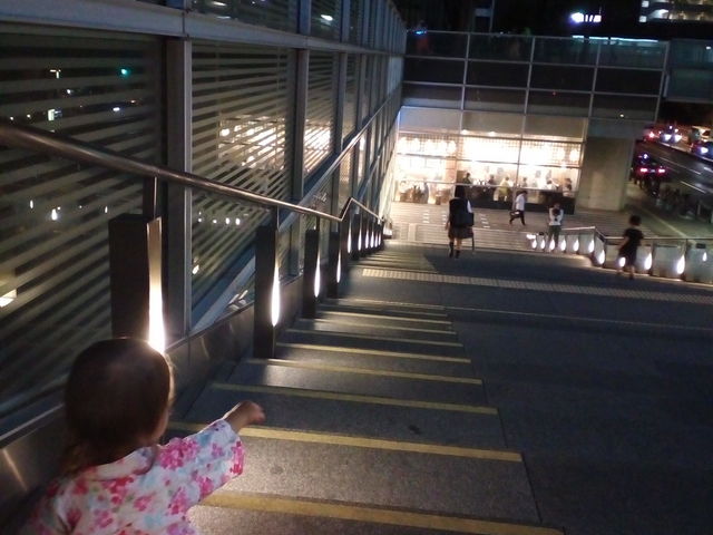 �L�X���Ă���̂Ŏq���̔��U�ɂ��B_���₫�Ђ��