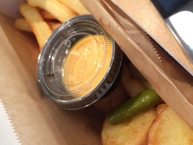 ݂̃AhEUEtbgEL{X̓eʐ^1