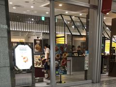 おともちゃんさんのKrispy kreme ドーナツJR名古屋タカシマヤ店の投稿写真1