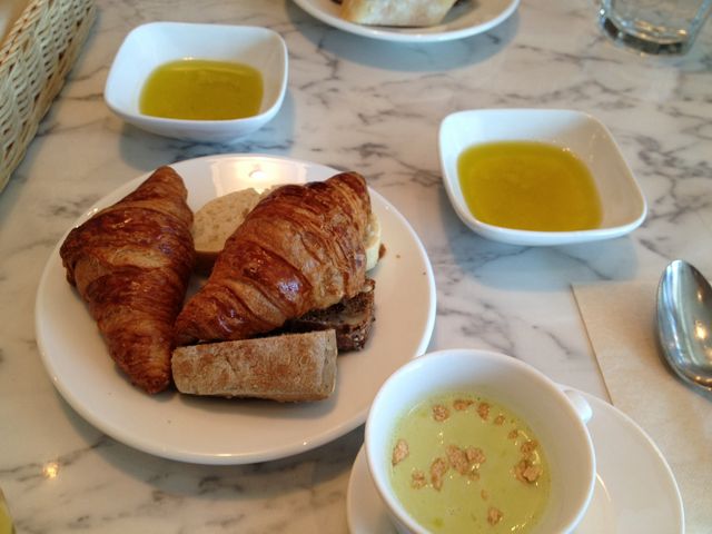 ɂLa Maison ensoleille table ~llX̓eʐ^1