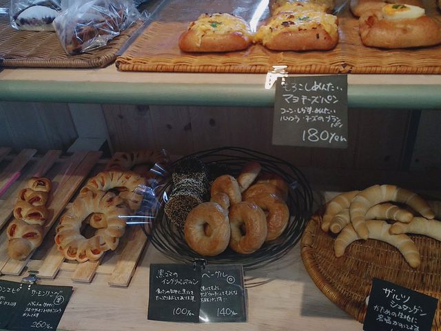 **̃pƂƂȂĂ̓eʐ^2