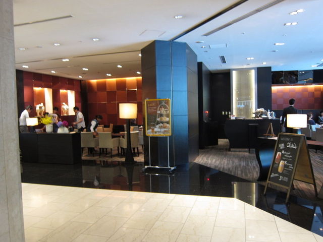 �L���͂Ȃ����̂̃V�b�N�ȕ��͋C�̃��r�[_�R�[�g���[�h�}���I�b�g��������z�e��