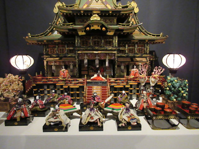 �ЂȒd����_�����h�[���n�E�X���p��