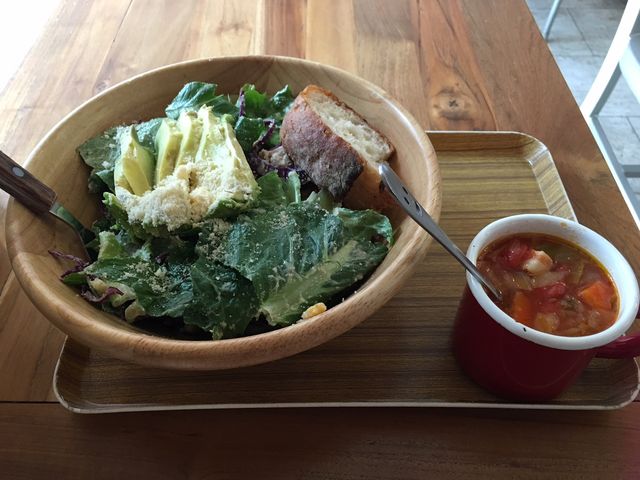 ˂񂳂GR SALADA TOKYO̓eʐ^1