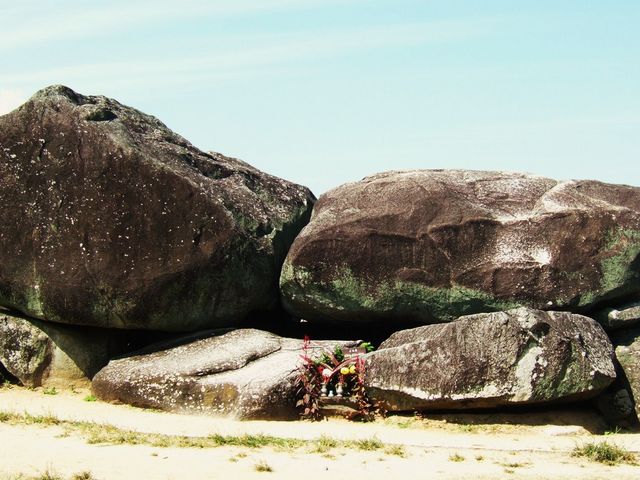 ���������͂����������� ���c�򒹗��j�����̐Ε���n��̐Ε���Õ�_���c�򒹗��j����