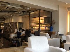 cinnamonmumokuteki cafe&foodsւ̓eʐ^1