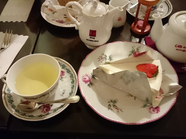 Ȃ߂炩ȐN[̃P[LBhN̓J~[eB[_݂䂫