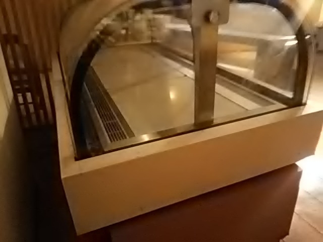 ݂MKoCLO Xg΂̓eʐ^1