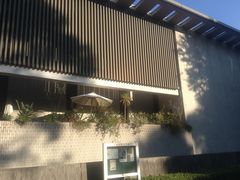 �Ё[����񂳂�̓��{�ߑ㕶�w�قւ̓��e�ʐ^1